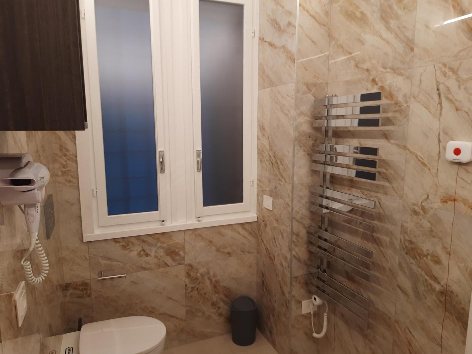 Mako Suites - Centro E Stazione Монца Стая снимка